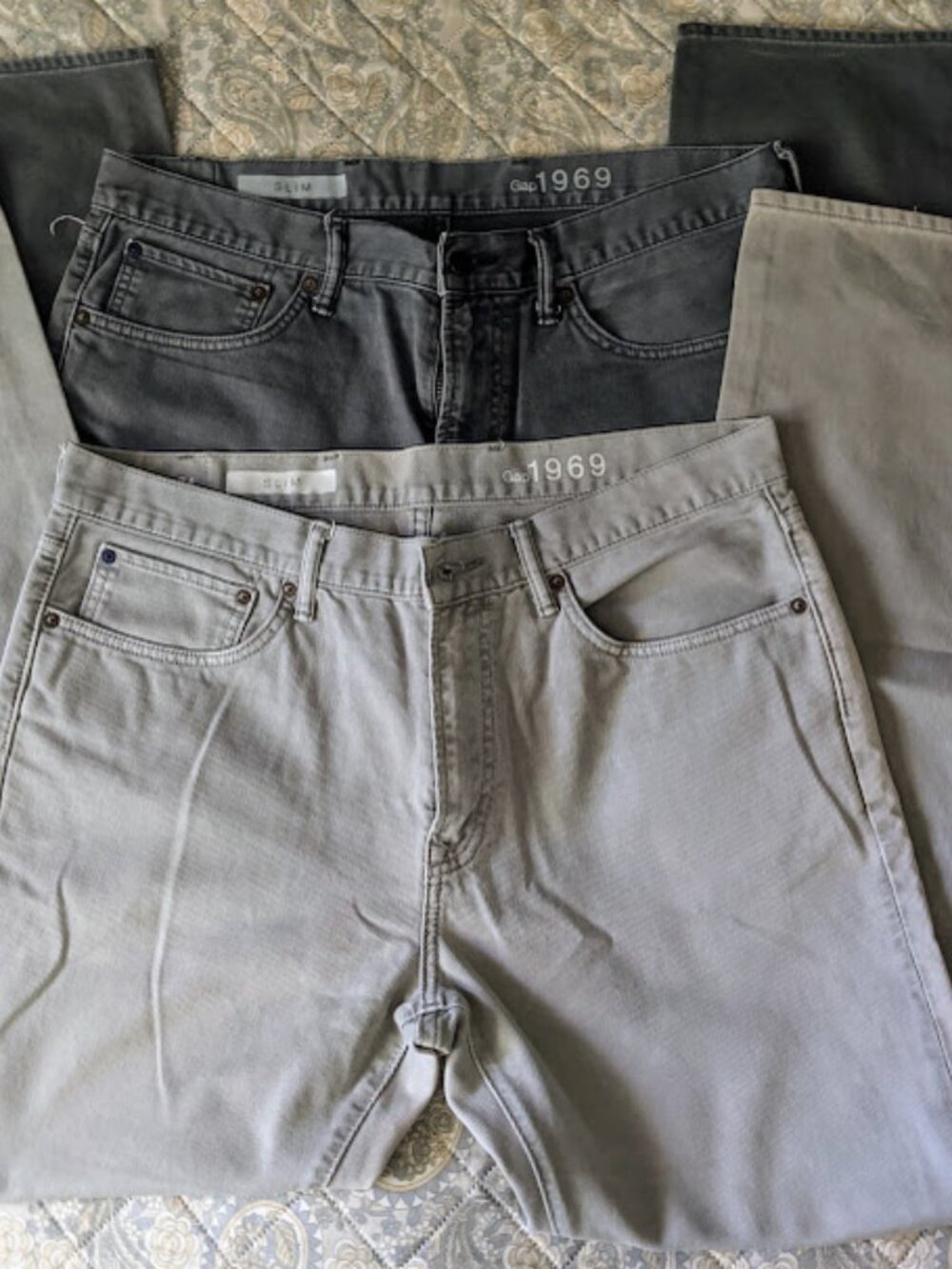 2 Pairs of men's pants